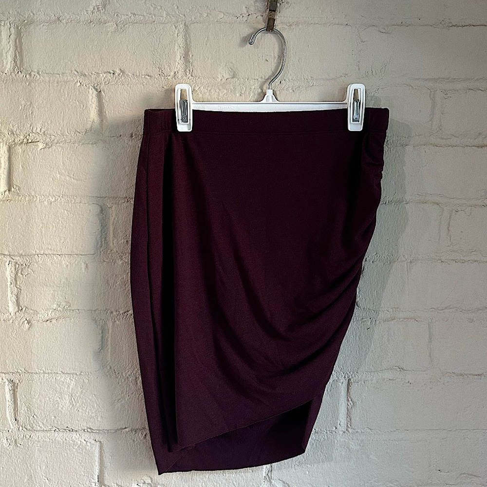 Forever 21 size medium plum purple bodycon asymmetrical skirt